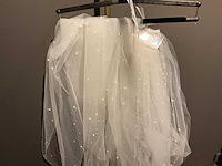 Piorier - sluiers - partij kleding - afbeelding 3 van  26