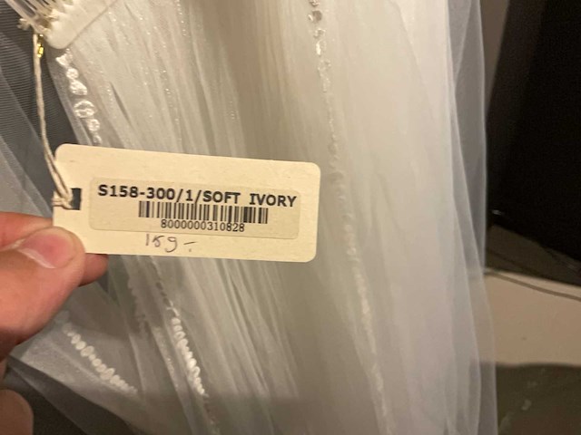 Piorier - sluiers - partij kleding - afbeelding 13 van  26