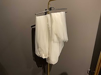 Piorier - sluiers - partij kleding - afbeelding 20 van  26