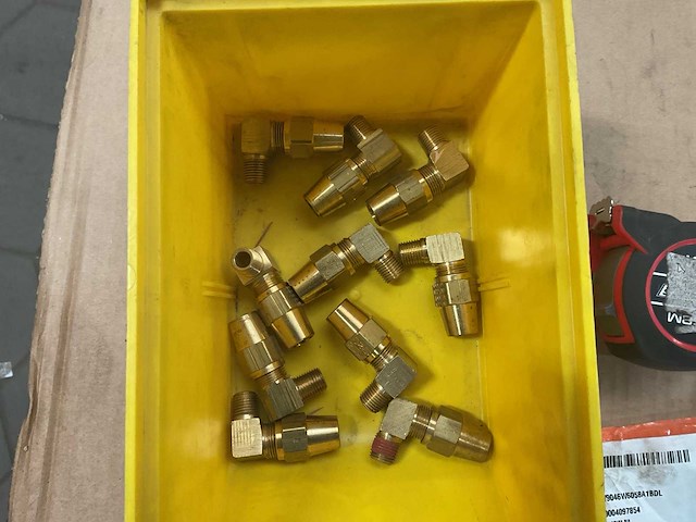 Pipe to tube elbow (10x) - afbeelding 2 van  3