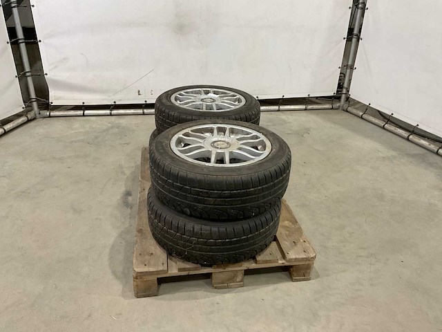 Pirelli - autoband 205/55 (4x) - afbeelding 2 van  6