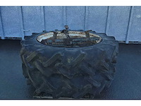 Pirelli - landbouwband cinturato 13.6-38 met velg en spaken (2x) - afbeelding 1 van  3