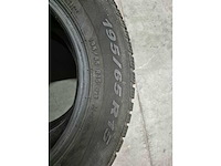 Pirelli - winterbanden - 195/65 r15 - autobanden (2x) - afbeelding 2 van  4