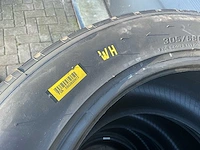 Pirelli autoband voor porsche gt4 (4x) - afbeelding 9 van  9