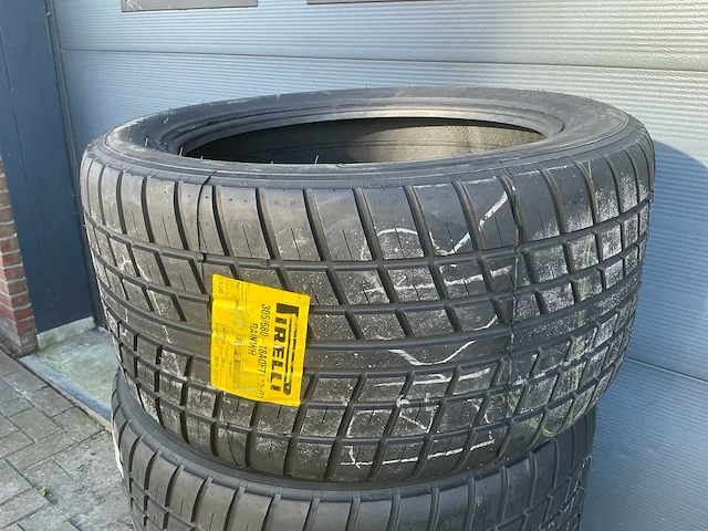 Pirelli autoband voor porsche gt4 (4x) - afbeelding 4 van  9