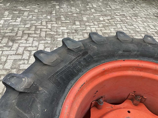 Pirelli mt 800 band, wiel en velg - afbeelding 5 van  7