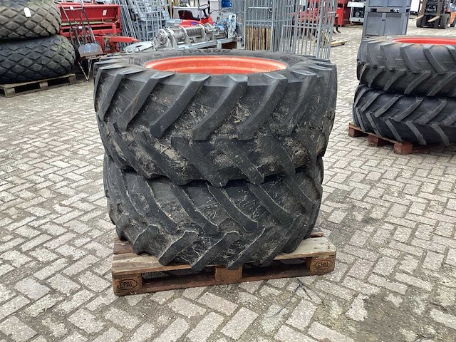 Pirelli mt 800 landbouwband met velg - afbeelding 3 van  7