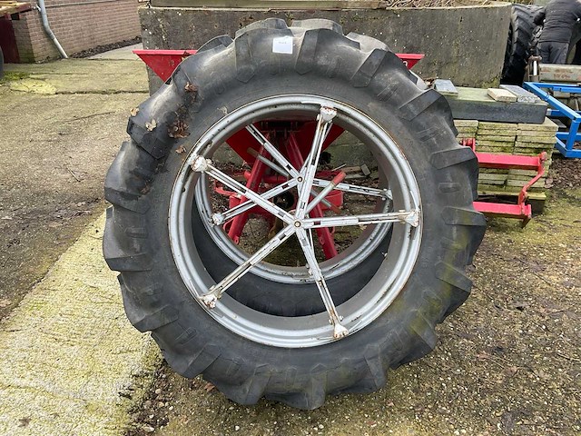 Pirelli pd 360 dubbellucht wielen set - afbeelding 2 van  4