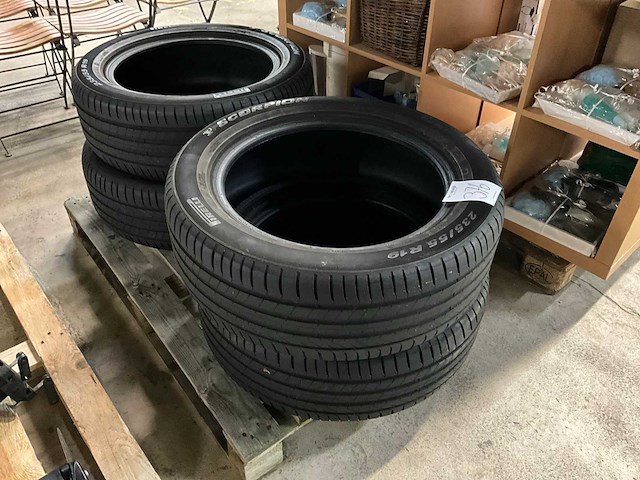 Pirelli scorpion autoband (4x) - afbeelding 1 van  4