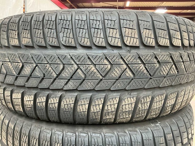 Pirelli sottozero 3 runflat autoband (4x) - afbeelding 6 van  8