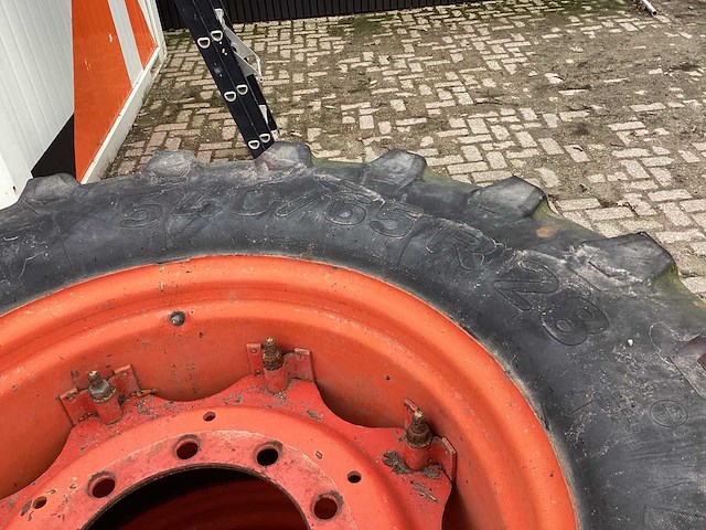 Pirelli tm 800 landbouwband met velg - afbeelding 7 van  7