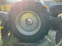 Pirelli tm800 band met velg - afbeelding 3 van  8