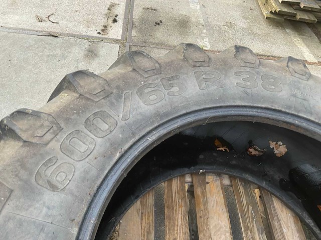 Pirelli tm800 landbouwband - afbeelding 5 van  5