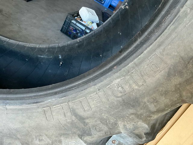 Pirelli & trelleborg banden (2x) - afbeelding 3 van  8