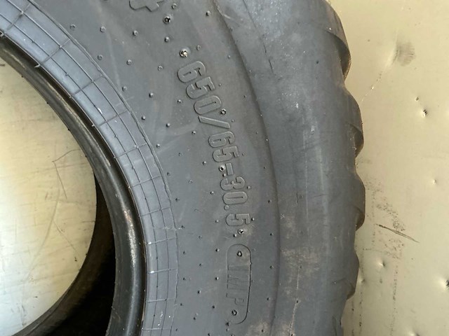 Pirelli & trelleborg banden (2x) - afbeelding 6 van  8
