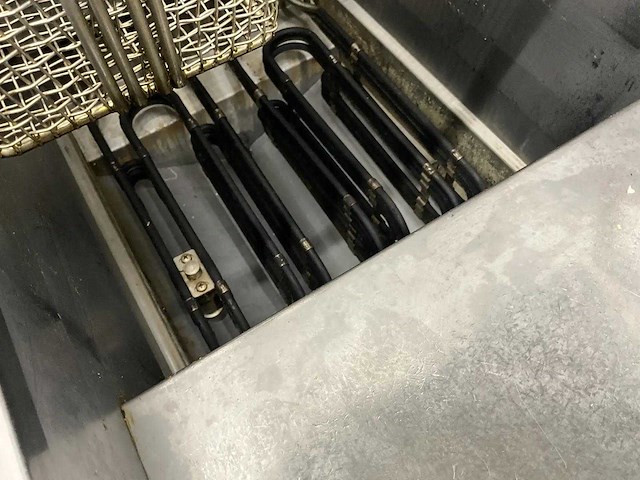 Pitco - se14 - mobiele 3-pans hr friteuse - afbeelding 16 van  28