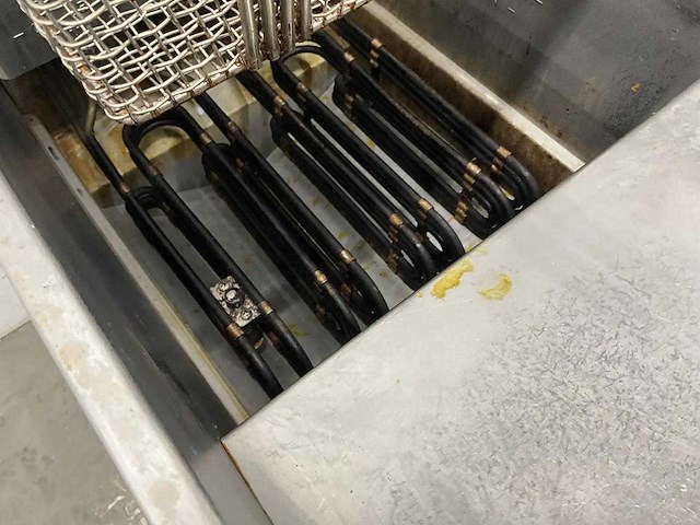 Pitco - se14 - mobiele 3-pans hr friteuse - afbeelding 15 van  28