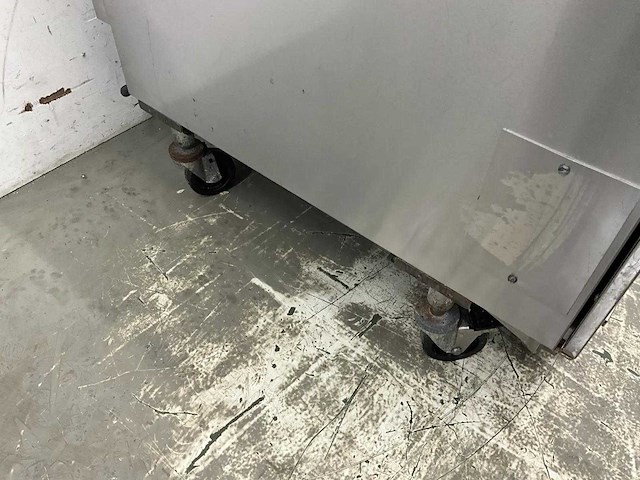 Pitco - se14 - mobiele 3-pans hr friteuse - afbeelding 24 van  28