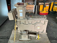 Piv kpwd25-r10-g11-400 tandwiel reductiekast - afbeelding 1 van  5