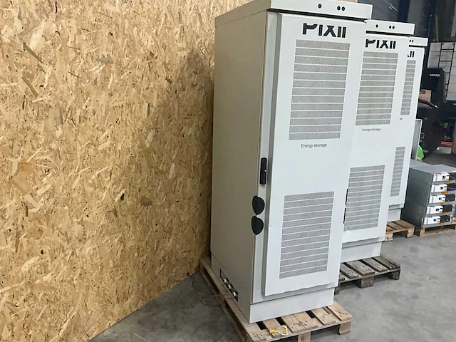 Pixii & polarium batterijopslag systeem - afbeelding 15 van  18