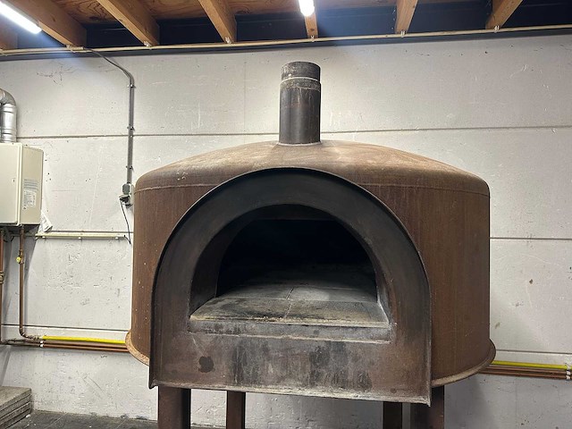 Pizza-oven houtgestookt - afbeelding 2 van  9