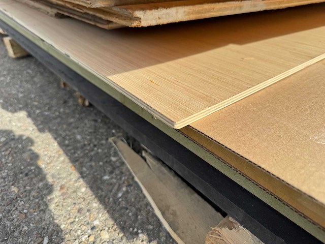Plaatmateriaal - diverse soorten / maten (16x) - afbeelding 4 van  6