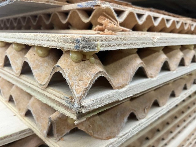 Plaatmateriaal met honingraatkern (10x) - afbeelding 3 van  4