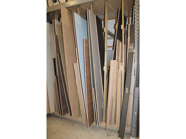 Plaatmateriaal waaronder mdf, gelamineerd spaanplaat, gelamineerd mdf en meubelpanelen voornamelijk reststu... - afbeelding 3 van  7