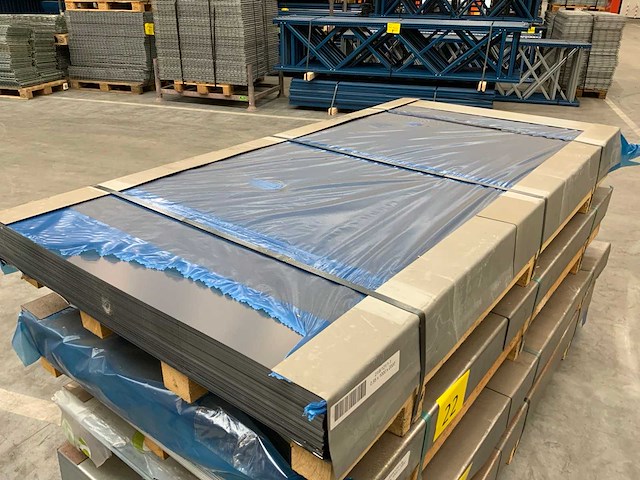 Plaatstaal 2000x1000x0,55mm (200x) - afbeelding 1 van  3