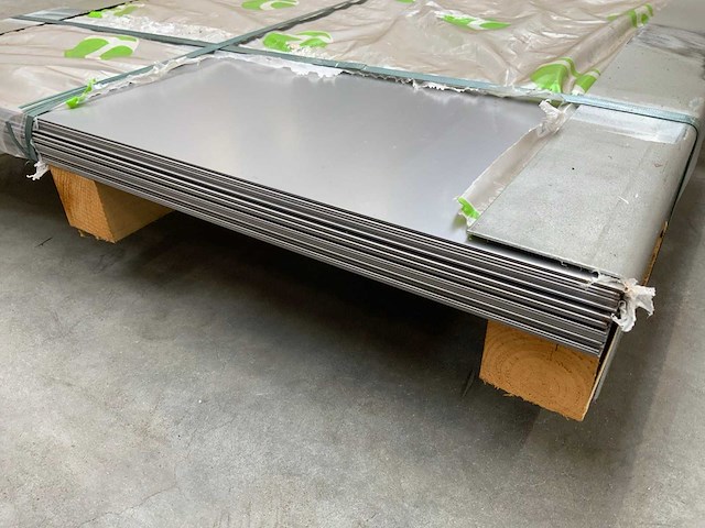 Plaatstaal 2000x1000x2.00mm (11x) - afbeelding 2 van  2