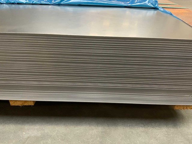 Plaatstaal 2500x1115x2,50mm (72x) - afbeelding 2 van  5