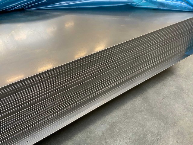 Plaatstaal 2500x1115x2,50mm (72x) - afbeelding 4 van  5
