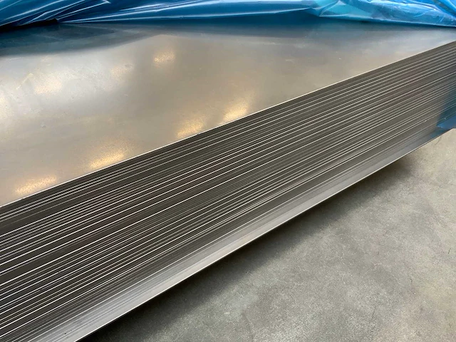 Plaatstaal 2500x1115x2,50mm (72x) - afbeelding 4 van  5