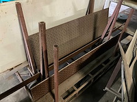 Plaatstaal op platenkar (2x) - afbeelding 2 van  2