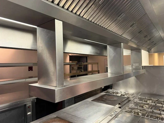 Plafond gemonteerd wandschap - afbeelding 3 van  4
