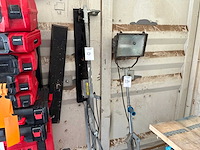 Plafondboor statief - afbeelding 1 van  2