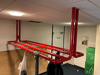 Plafondgemonteerde kapstok - afbeelding 1 van  3