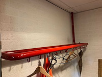 Plafondgemonteerde kapstok - afbeelding 1 van  3