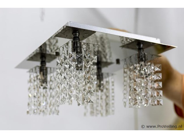 Plafondlamp met kristalachtige hangers - afbeelding 2 van  2