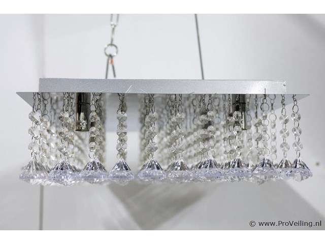 Plafondlamp met kristalachtige hangers - afbeelding 2 van  4
