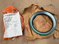Plain seal (50x) - afbeelding 1 van  4