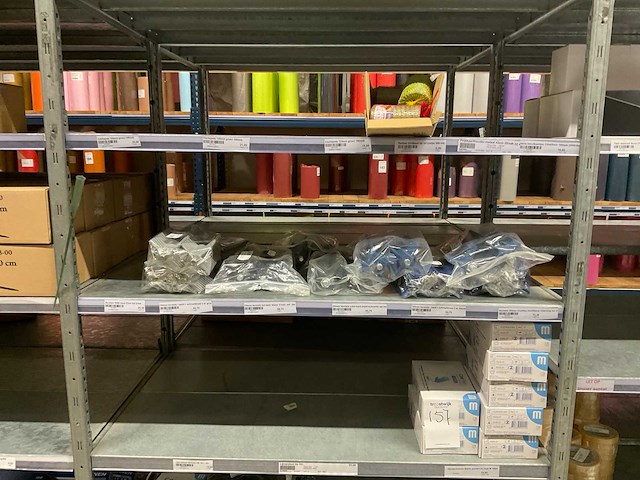 Plakband, houders, steekbuisjes, lijmpistolen, patronen - afbeelding 11 van  38