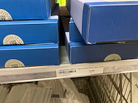 Plakband, houders, steekbuisjes, lijmpistolen, patronen - afbeelding 30 van  38