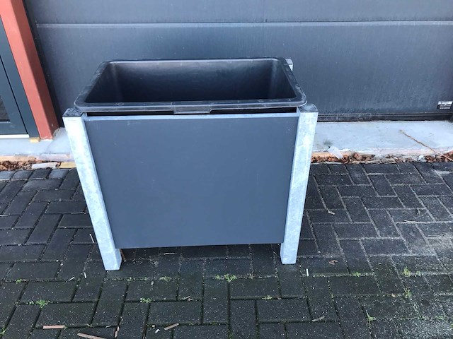 Planten bak - afbeelding 2 van  4