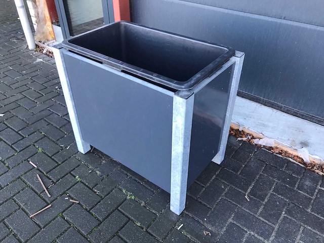 Planten bak - afbeelding 3 van  4