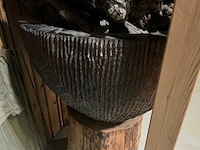 Plantenbak kunststof hout stronken presentatie - afbeelding 3 van  4