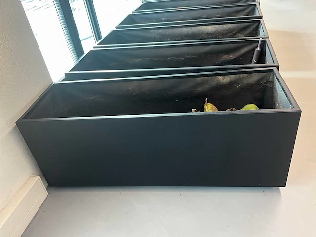 Plantenbak verrijdbaar (2x) - afbeelding 1 van  5