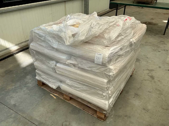 Plantstokken 600x60x60 (ca. 32000x) - afbeelding 1 van  5