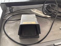 Plastgrommer apm060 zeilring machine - afbeelding 6 van  8