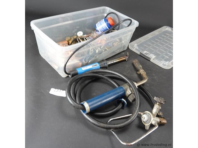 Plastic bak met gas en elektra soldeerbout - afbeelding 1 van  5